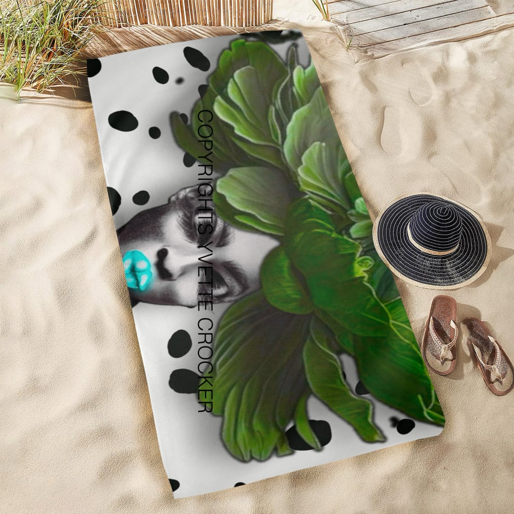 Image of FLOWERBOMB TOWEL
