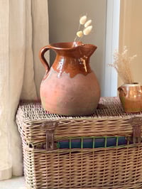 Image 2 of Grand pichet en terre cuite