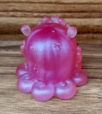 Image 2 of Bubbles the Dumbo Octopus - Chameleon Glitter Pink