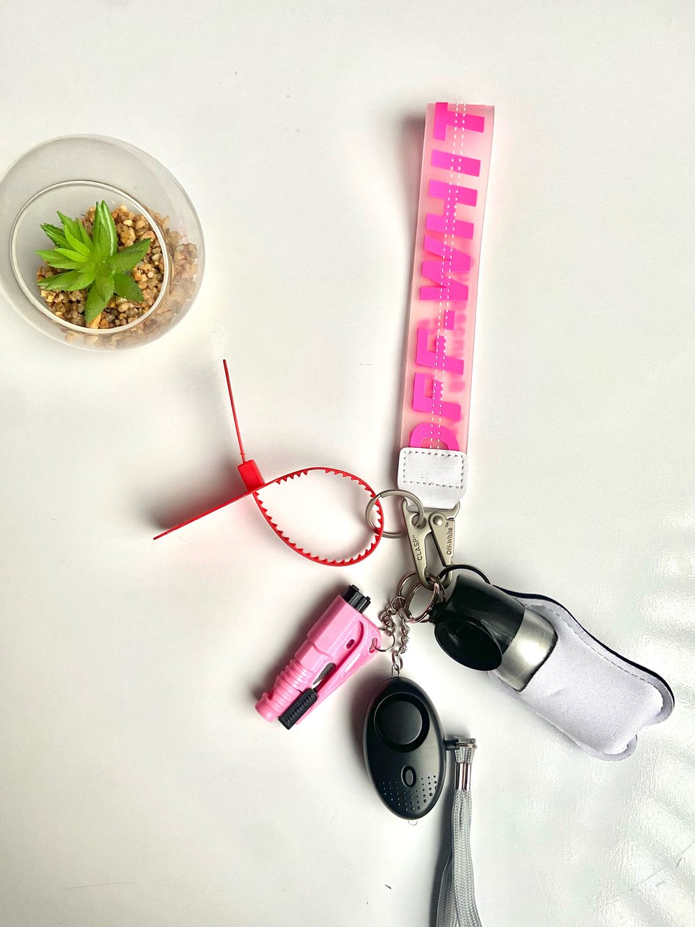 Image of Pink off-white practical set