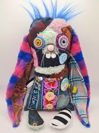 Image 1 of "Tufte" scrap-bunny with pin