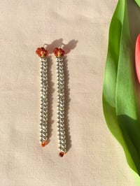 Image 4 of Daisies connected