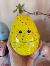 Image 1 of Mini egg pot yellow 