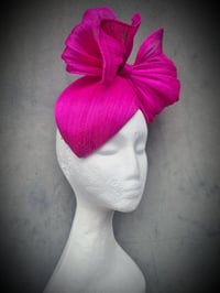 Image 3 of Mini 'Dolly' in Hot Pink