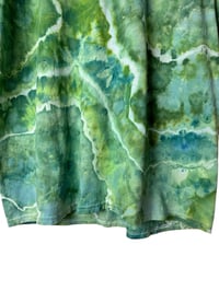 Image 9 of L Adult Cotton Tee in Verdant Geode Ice Dye