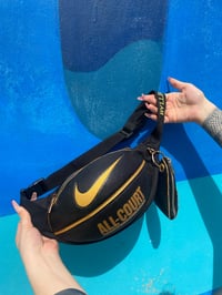 Image 1 of BLACKBOARD with purse