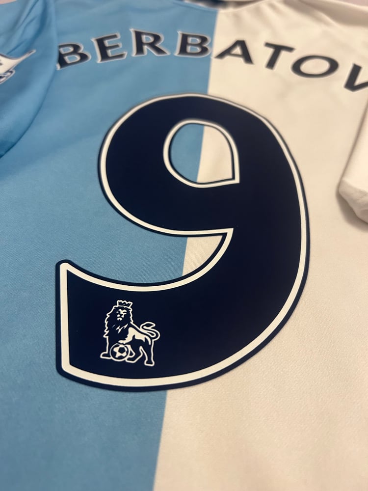 Image of Tottenham Hotspur "BERBATOV 9" 125th Anniversary 2007/08 Shirt + PL patches (L)