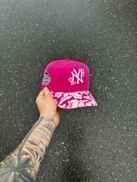 Image 1 of PINK BRIM PINK BLOOM NEW YORK YANKEES CUSTOM FITTED CAP