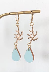 Image 3 of Boucles d'oreilles "Océane" en cuir upcyclé 