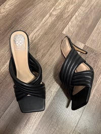  Vance Camuto heel