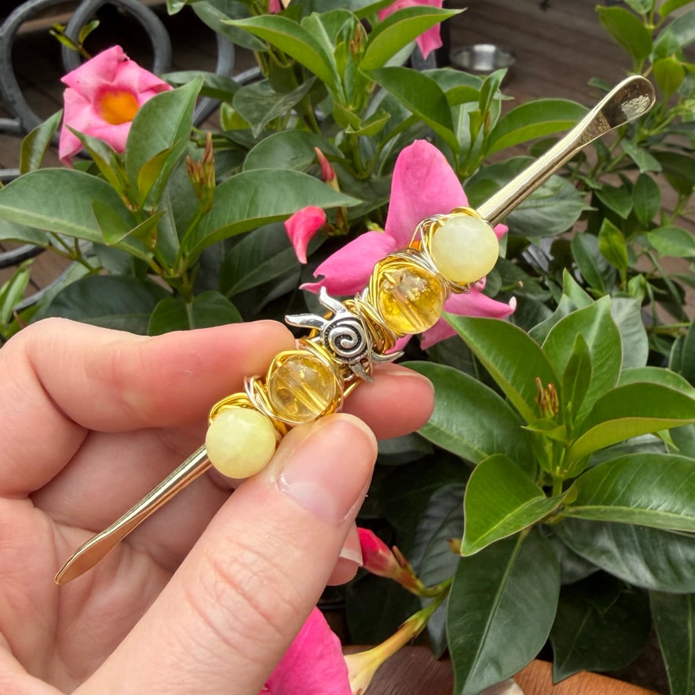 Image of golden rays dab tool