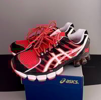 Image 1 of size: us7.5 uk5.5 eu39 cm24.5