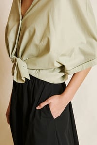 Image 1 of Camisa Camilia Verde ZUBI