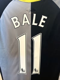Image 4 of Tottenham Hotspur “BALE 11” 2012/13 Third Shirt + patches (XL)