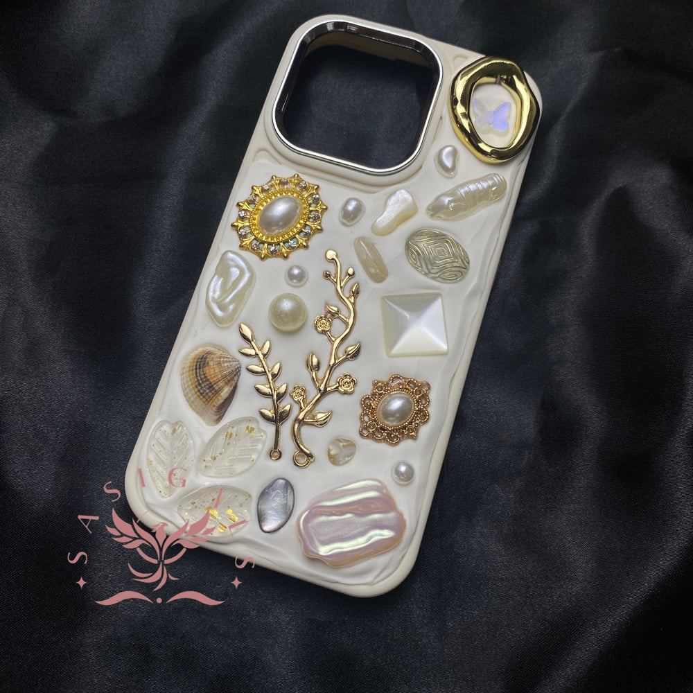 Image of Beige Vibes Mosaic Decor Cases 