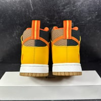 Image 4 of NIKE DUNK HI HIGH PREMIUM PRM SOMOS FAMILIA MENS SHOES SIZE 9.5 DIA DE MUERTOS GUM SOLE GOLD YELLOW 