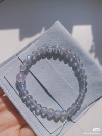 Image 3 of labradorite bracelet 灰月光石配紫晶手链
