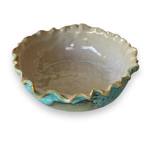 Image of SCALLOPED RIM SERVING BOWL