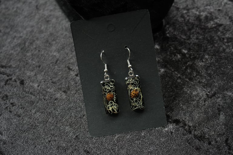 lady bird stainless steel earrings Image 3