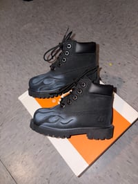 Image 3 of Baby Black Flames 🔥