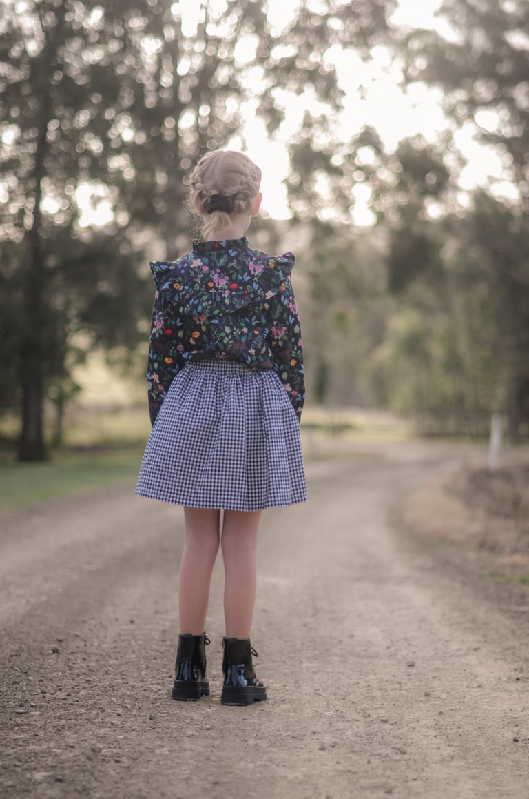 Amelia Blouse & Alice Skirt Image 5