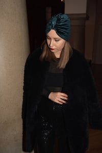 Image 2 of Classic Turban /  Velvet