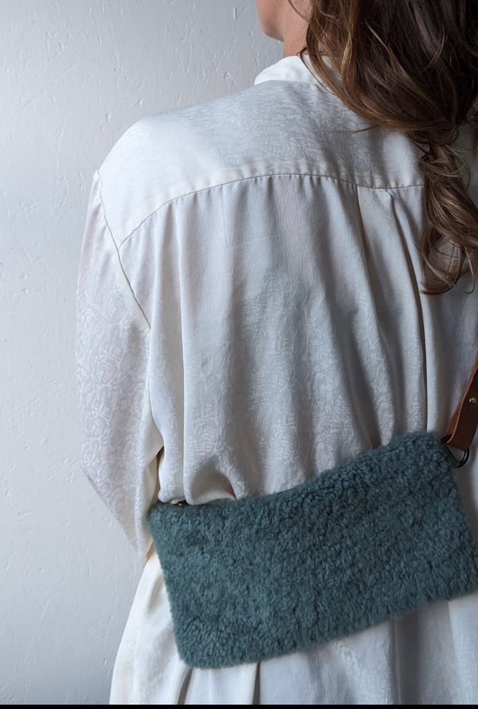 Image of Portsmouth Sling - Cactus Shearling