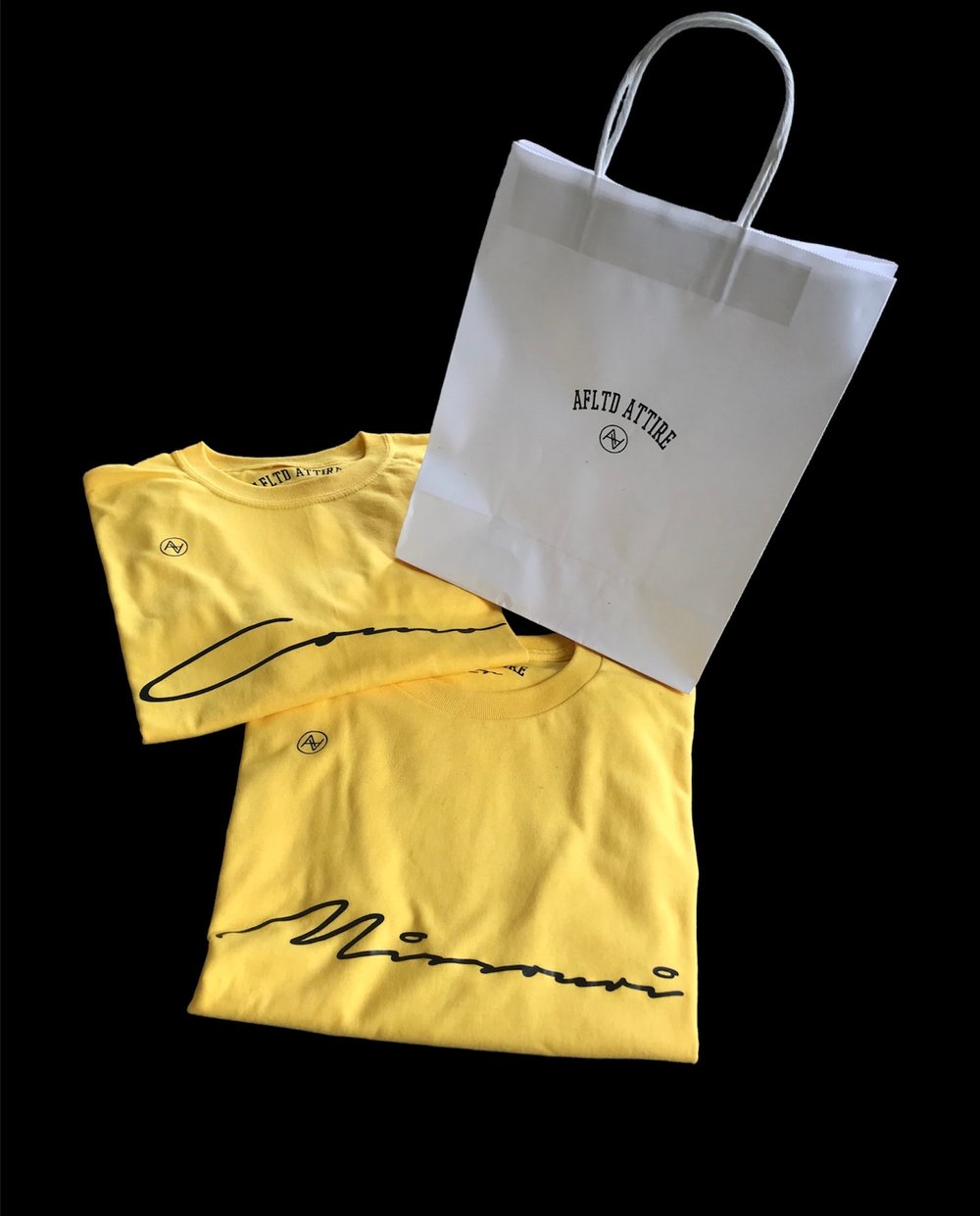 (Daisy & Black) Missouri Signature Tee