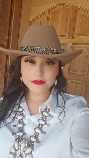 Image of Cream Western Necklace