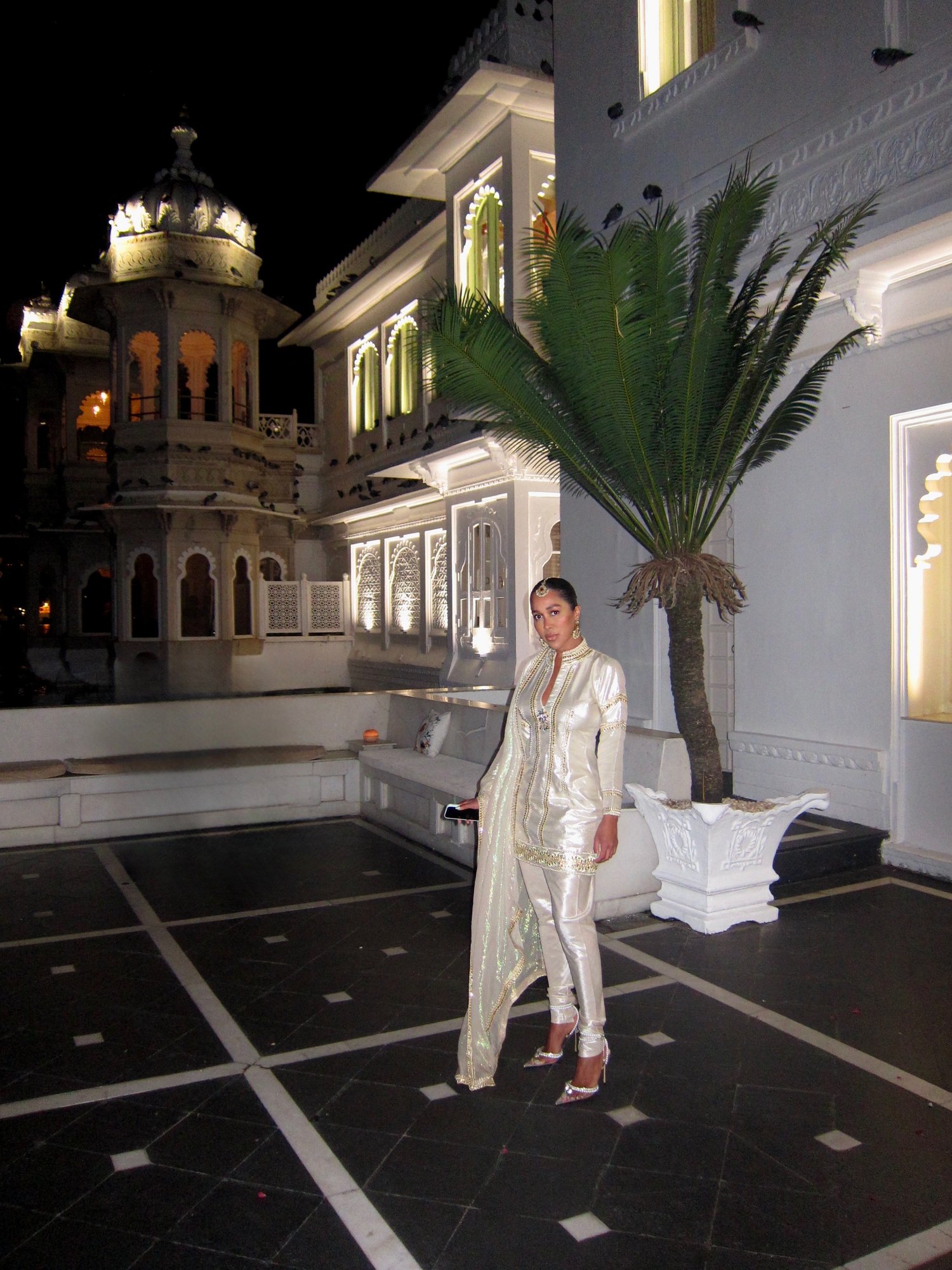 Image of EMBELLISHED SATIN INDIAN PANT SUIT (M)