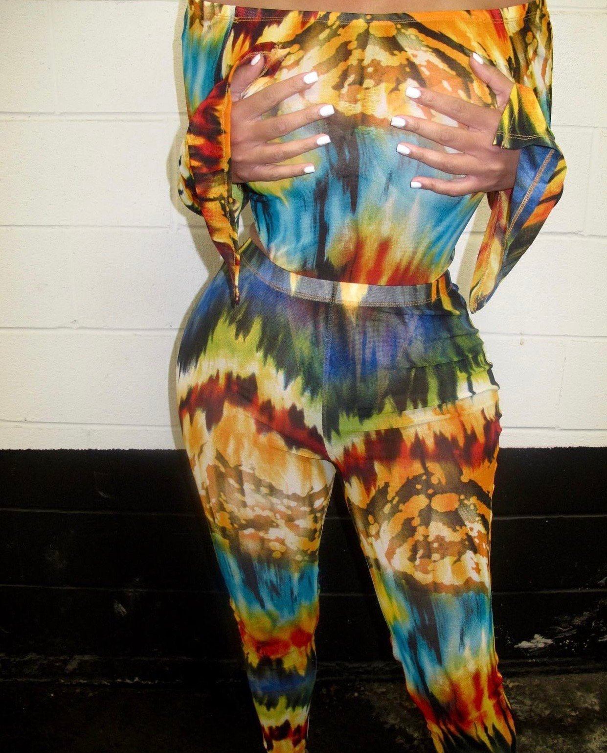 Image of MULTI-TONE TIE DYE PRINT 2-PIECE SET (MEDIUM)