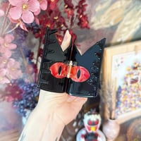 Image 5 of Cult of The Lamb Crown Claw Clip 