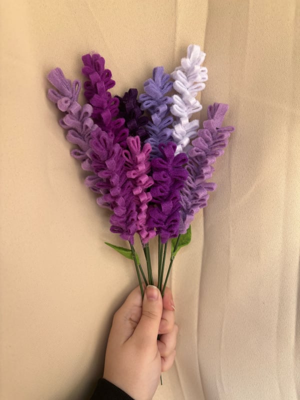 Image of Small Bouquet of Lavender (full variety) 