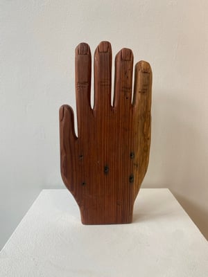 Hartwick Hanson / Hand 2	