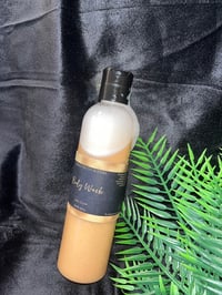 Image 2 of 24k Glow Lather Body Wash