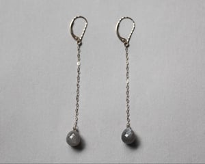 Image of 9ct gold long chain Grey moonstone drop earrings 