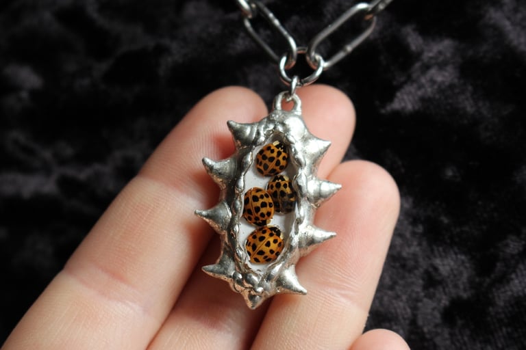 dead good ladybirds spiky necklace