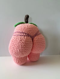 Image 3 of Medium peach booty