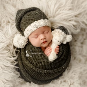 Image of Snuggle wrap cover and sleepy cap 