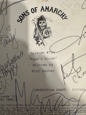 Image of Sons of Anarchy series finale signed by cast