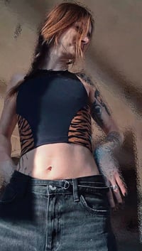 Image 1 of SYRA Top, tiger 