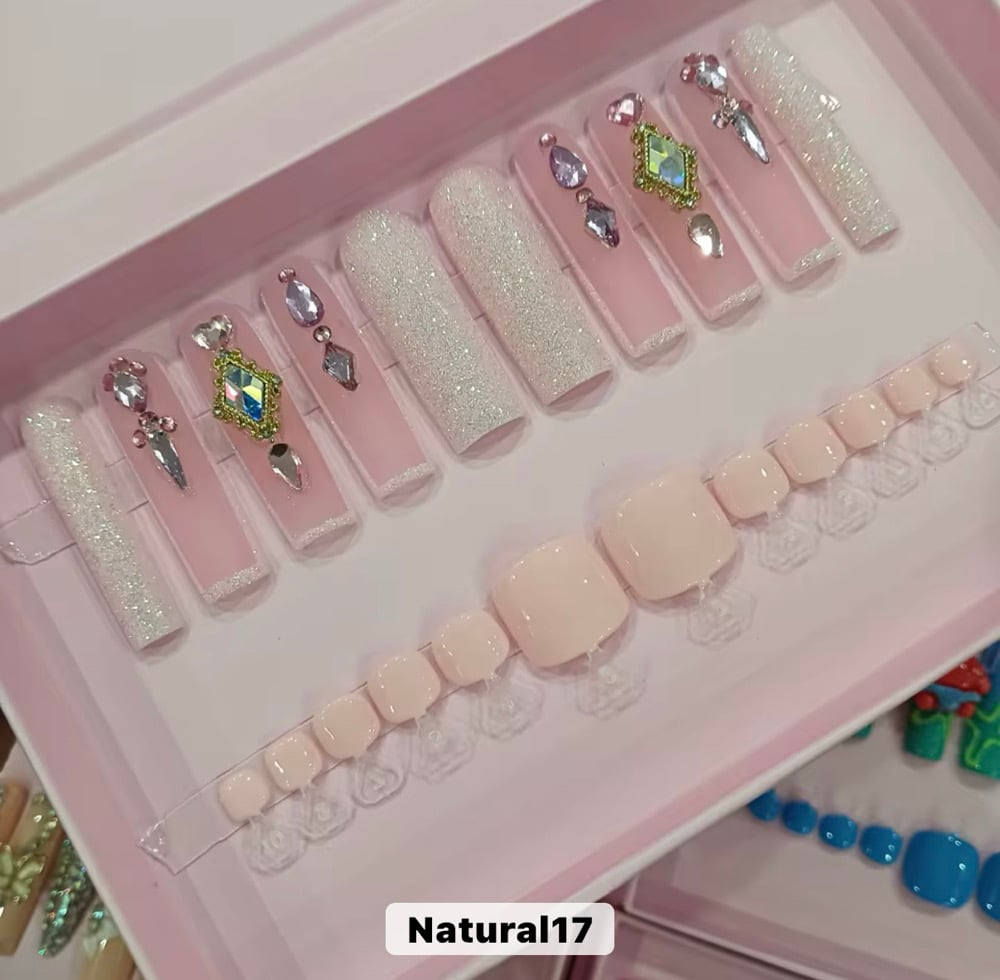 Image of pick from option 1-19 press on nails with toe nail set