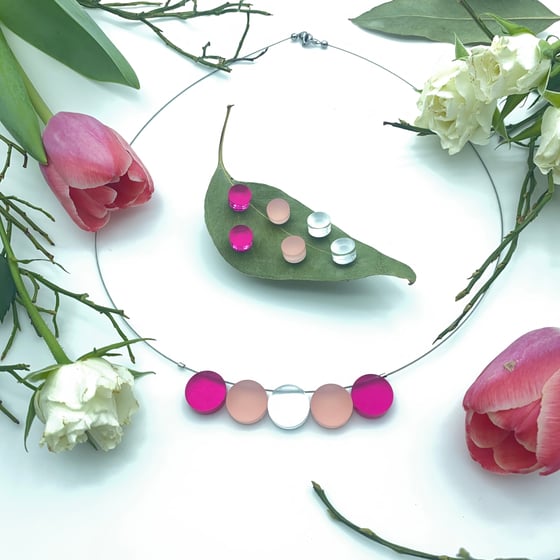 Image of Náhrdelník Circle / fuchsiová-starorůžová-stříbrná
