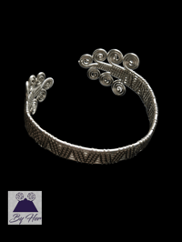 Image 3 of Hmong Qwj 3 cuff