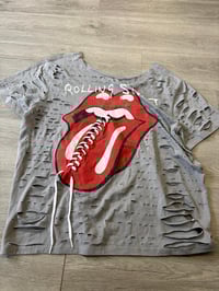 Xlarge gray tougue off shoulder lace destroyed 