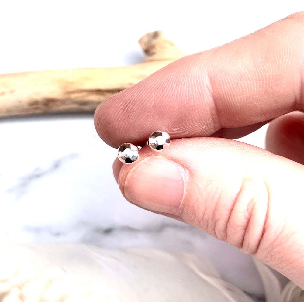 Handmade sterling silver faceted stud earrings. Minimal faceted studs 925 silver.