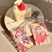 Image 2 of STRAWBERRY CAKE PHOTOCARD HOLDER