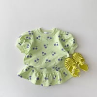 Green Short sleeve 2 piece skirt set(shoes not included)