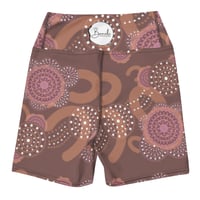 Image 2 of Yoga Shorts “Dharlu” (Home)