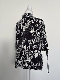 Image 2 of Vintage floral black shirt // L